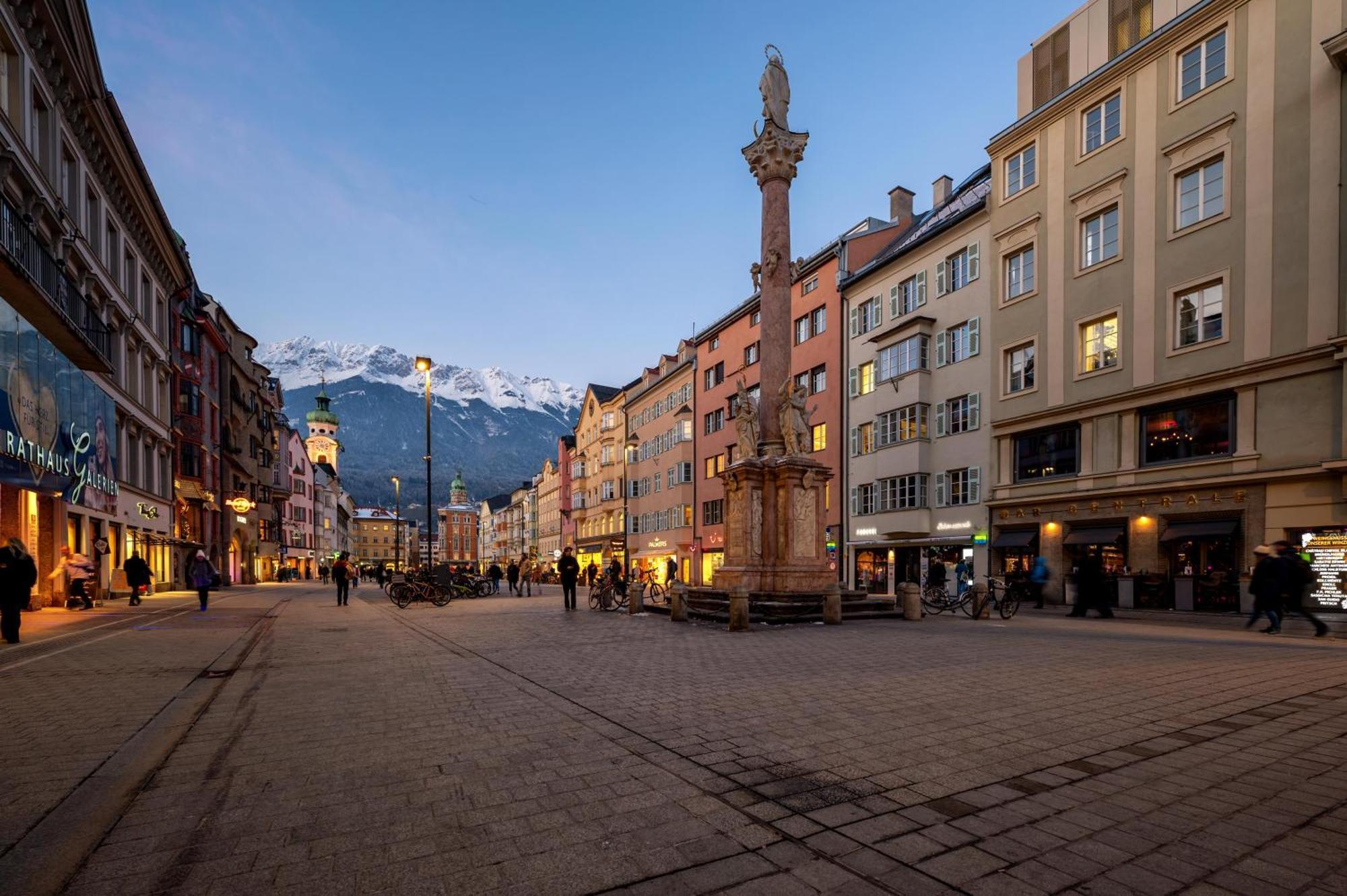 Binders Budget City-Mountain Hotel Innsbruck Exterior photo